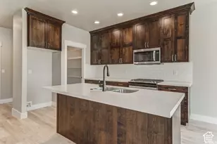 1274 W Hendrix St, Riverton, UT 84065 - Photo 32
