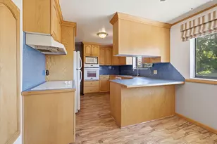 555 W 300 N, Clearfield, UT 84015 - Photo 6