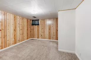 555 W 300 N, Clearfield, UT 84015 - Photo 16