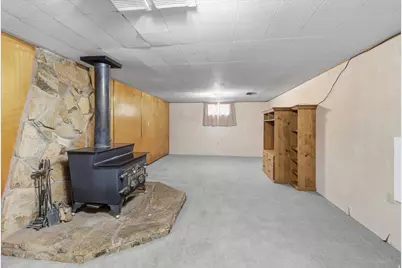 555 W 300 N, Clearfield, UT 84015 - Photo 14
