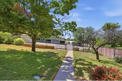 555 W 300 N, Clearfield, UT 84015 - Photo 24