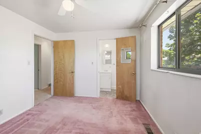 555 W 300 N, Clearfield, UT 84015 - Photo 8