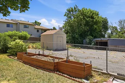 555 W 300 N, Clearfield, UT 84015 - Photo 26