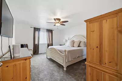5467 W Mayflower St, West Jordan, UT 84081 - Photo 14