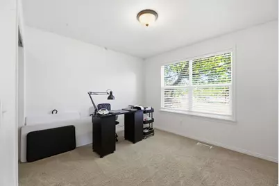 5467 W Mayflower St, West Jordan, UT 84081 - Photo 12