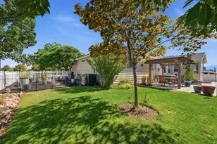 5467 W Mayflower St, West Jordan, UT 84081 - Photo 32