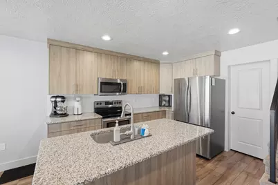 6511 S 390 E, South Weber, UT 84405 - Photo 12