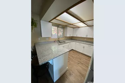 36 W 250 N, Saint George, UT 84770 - Photo 8