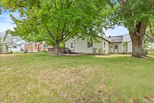 1055 N 200 E, Orem, UT 84057 - Photo 32