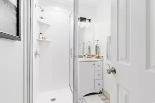 1055 N 200 E, Orem, UT 84057 - Photo 24