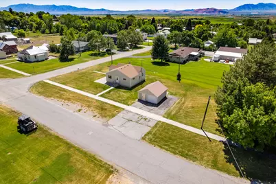 296 S 100 E, Richmond, UT 84333 - Photo 32