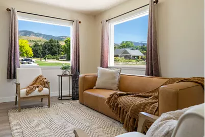 296 S 100 E, Richmond, UT 84333 - Photo 4