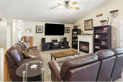 1407 E 5600 S, South Ogden, UT 84403 - Photo 8