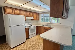 385 N Cottonwood View Dr, Orangeville, UT 84537 - Photo 6