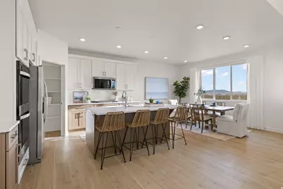 1557 E Livi Ln #21, Saratoga Springs, UT 84045 - Photo 8