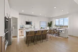 1557 E Livi Ln, Saratoga Springs, UT 84045 - Photo 8