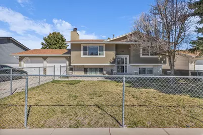 5364 W Woodledge Ave, West Valley, UT 84120 - Photo 2