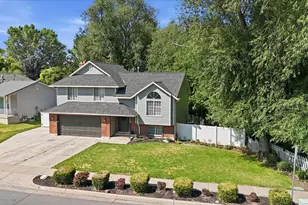 522 S Country Creek Dr, Layton, UT 84041 - Photo 2