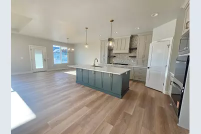 731 S 3500 W #205, West Weber, UT 84401 - Photo 12