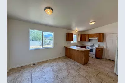 2731 E 1600 S, Spanish Fork, UT 84660 - Photo 16