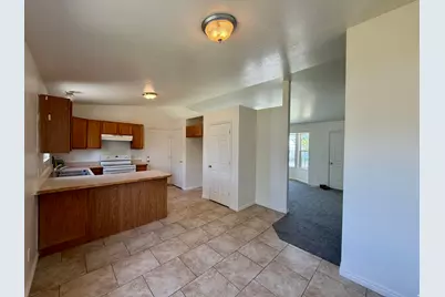 2731 E 1600 S, Spanish Fork, UT 84660 - Photo 10