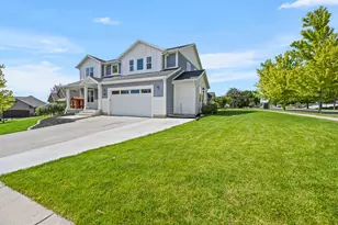709 Grandview Circle, Providence, UT 84332 - Photo 2