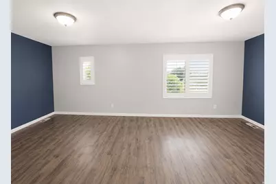 5421 W Brentford Ct, West Valley, UT 84120 - Photo 10