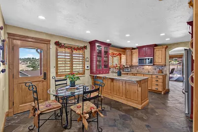 10703 S Dimple Dell Dr E, Sandy, UT 84092 - Photo 8