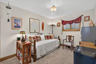 10703 S Dimple Dell Dr E, Sandy, UT 84092 - Photo 20