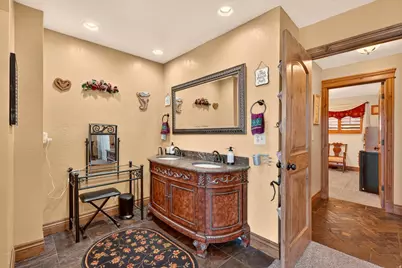 10703 S Dimple Dell Dr E, Sandy, UT 84092 - Photo 14