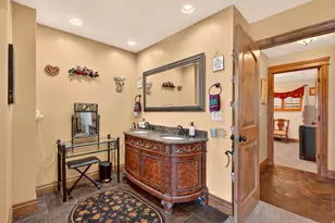 10703 S Dimple Dell Dr E, Sandy, UT 84092 - Photo 14