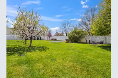 368 E 300 N, Logan, UT 84321 - Photo 34