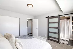 992 S 200 E, Layton, UT 84041 - Photo 12