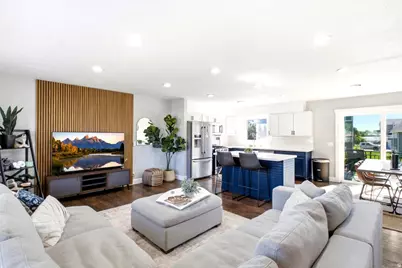 992 S 200 E, Layton, UT 84041 - Photo 4