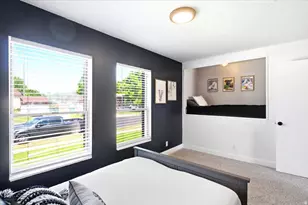 992 S 200 E, Layton, UT 84041 - Photo 16