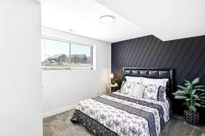992 S 200 E, Layton, UT 84041 - Photo 22