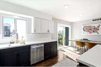 992 S 200 E, Layton, UT 84041 - Photo 8