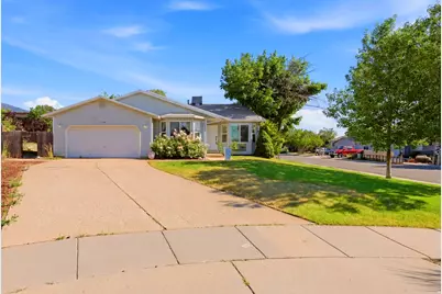 1206 E Moss Cir, Midvale, UT 84047 - Photo 4