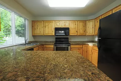 2991 S Connor St E, Salt Lake City, UT 84109 - Photo 8
