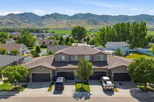 748 S 150 E, Smithfield, UT 84335 - Photo 4