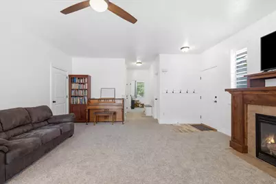 748 S 150 E, Smithfield, UT 84335 - Photo 4