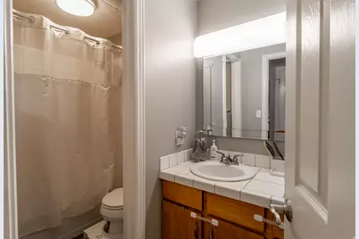 1885 E 5665 S, South Ogden, UT 84403 - Photo 4