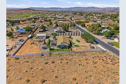 5660 N 1400 W, Winchester Hills, UT 84770 - Photo 56