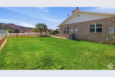 5660 N 1400 W, Winchester Hills, UT 84770 - Photo 46