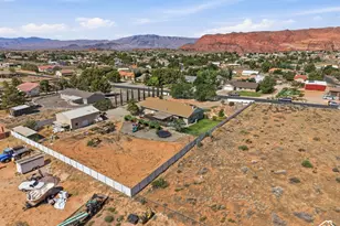 5660 N 1400 W, Winchester Hills, UT 84770 - Photo 54