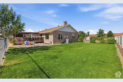 5660 N 1400 W, Winchester Hills, UT 84770 - Photo 40