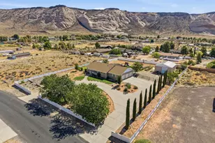 5660 N 1400 W, Winchester Hills, UT 84770 - Photo 2