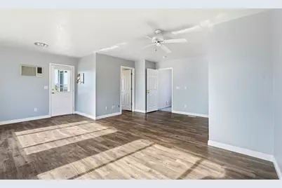 481 Hillsborough Dr, Providence, UT 84332 - Photo 10