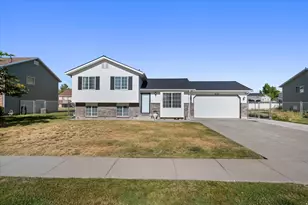 4722 S 4000 W, Roy, UT 84067 - Photo 32