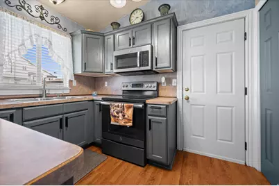 4722 S 4000 W, Roy, UT 84067 - Photo 8